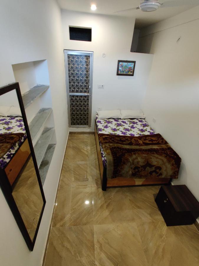 Varah Square Guest House Pushkar Exterior photo